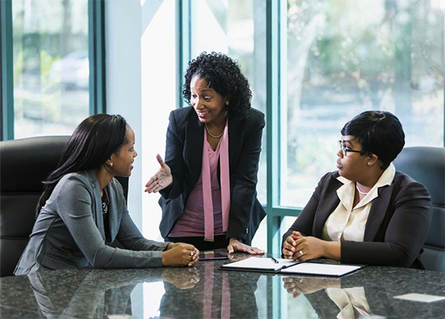 3 business women discussing